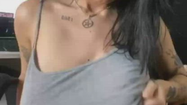 Alternative Big Tits