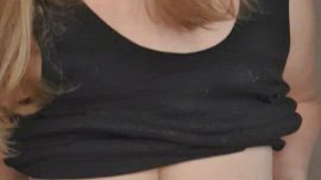 [Gif] do you like bouncing tits in home?