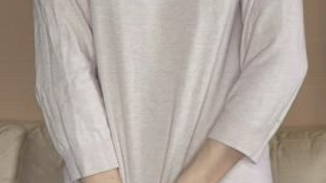 [F] I just like showing my naked body to mans