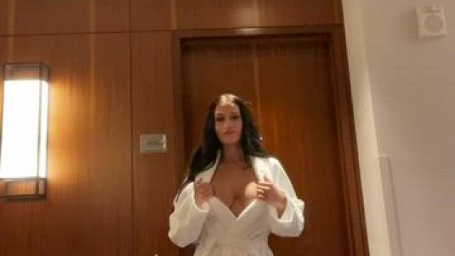 I got distracted trying to find the ice machine…. help me find it ;-)