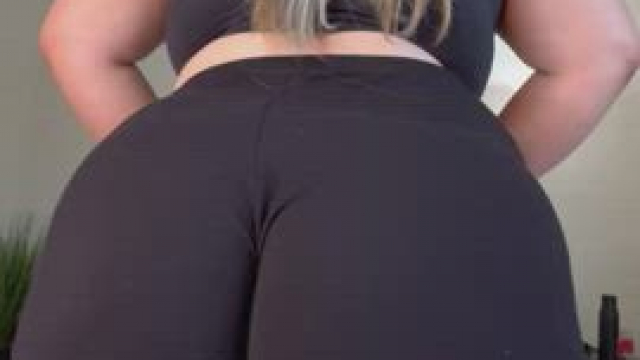 i need a face to smother [oc]