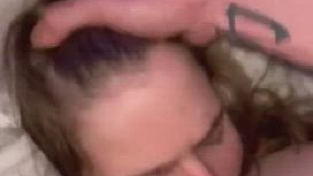 18 years old cute blonde Girl gets a huge cum load in her mouth