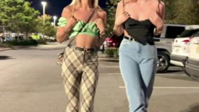 Just walked out of the oyster bar… now off to get a pearl necklace ;)