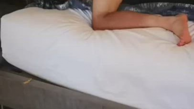 This petite hotwife struggled with my size