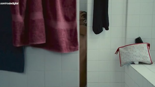 Iranian actress Golshifteh Farahani shows her plot in 'Lex Duex Amis'