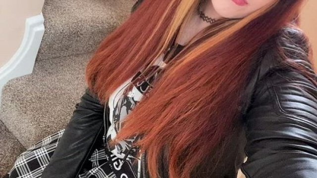 Upvote for a nude pack