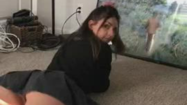 Gamer Girl Loves to Tease