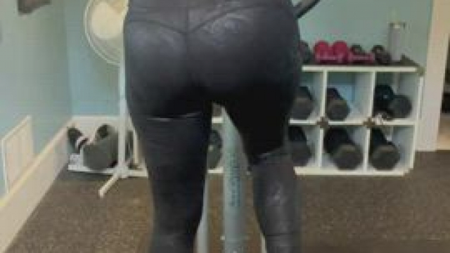 Elliptical beside, in front or behind me.... You get to enjoy my outfit