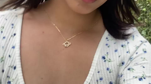 Should I go to school dressed like this?