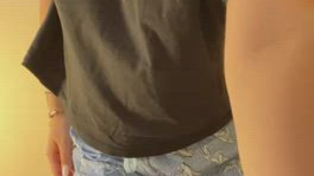 There is nothing sexier than slight boobs