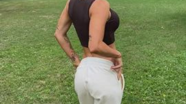 Eat my ass and we’ll be bestfriends :P