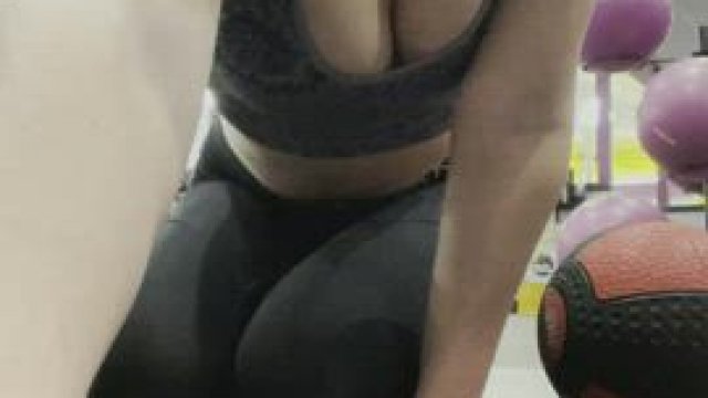 [gif] Can I be your gym crush?