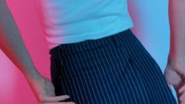 Cheerleader Lapdance With Giant Nipple Reveal