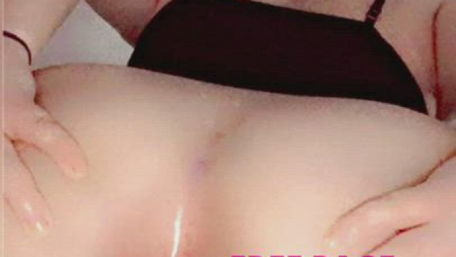 ?FREE Page? I'm so horny <3 Come play with me. Link in the comments?