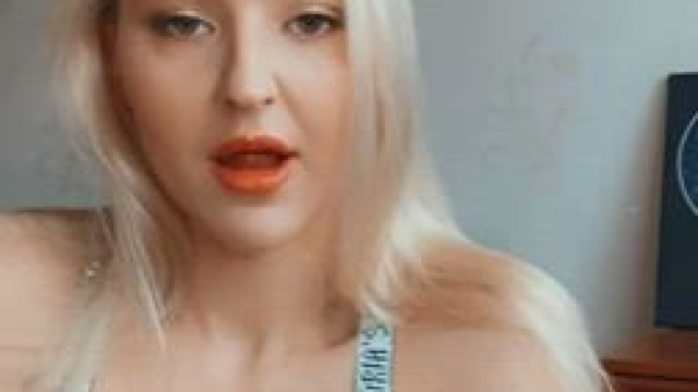 n love with that set.. but don’t worry my tits don’t look only that huge in this