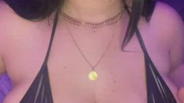 Everyone loves watching bouncing tits