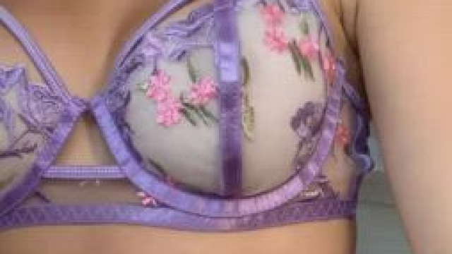 I need a new bra, can I use your hands