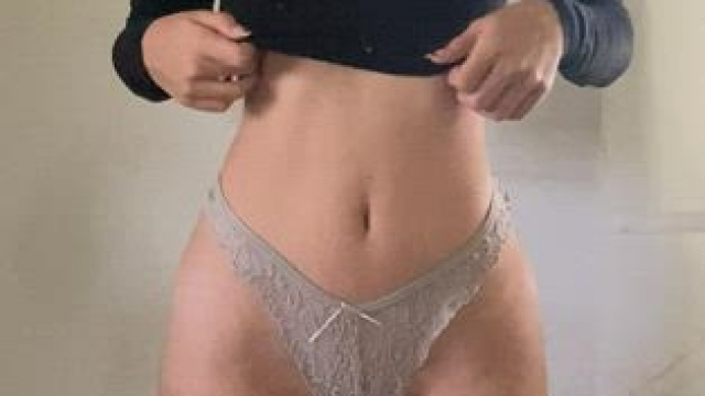 I just want you to squeeze my nipples