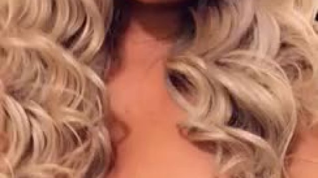 woahh..! check comments for free mega link