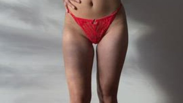 Red looks better when Its on the floor