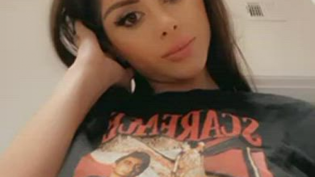 Do you like natural squishy DDD’s on a 5’1 frame?