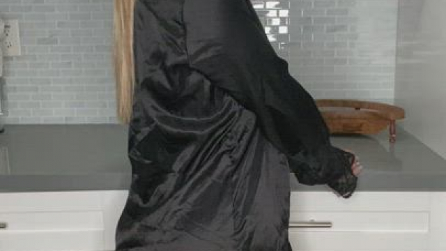 Tiny Tits and Massive Ass [OC]