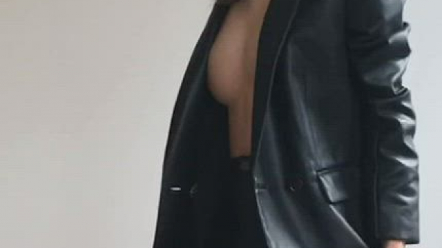 Rebecca Bagnol by Omar Coria snippet