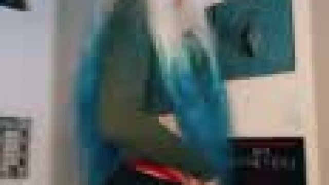 [F] A goth girl with a twerking talent