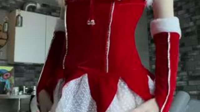 Holiday Boobie Cheeeeeck