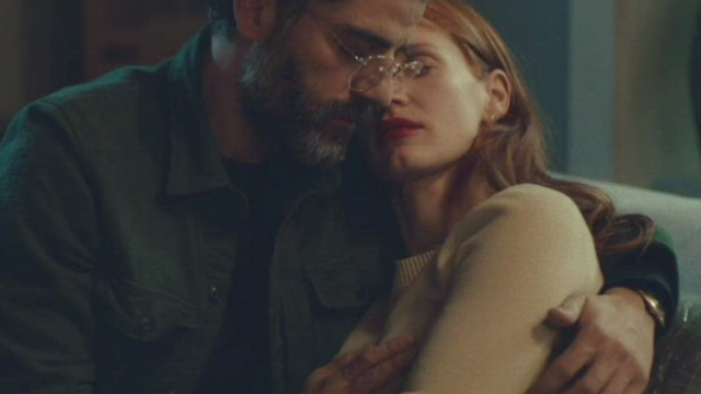 Jessica Chastain - Grabbing the plot in 'Scenes From A Marriage' S1E4