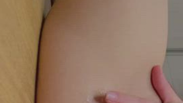 my pussy so juicy before bed