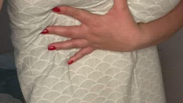 Finally I feel comfortable enough to show my chubby tummy… plz be nice