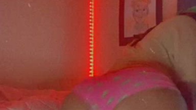 Shaking my ass in these shorts