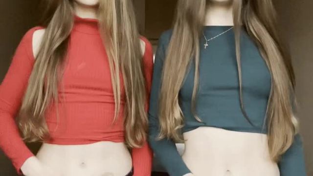 Attention! 2 fun-sized twins on the loose!