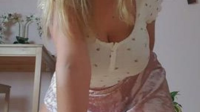 This is pussy in a loop. This is pussy in a loop. Heh