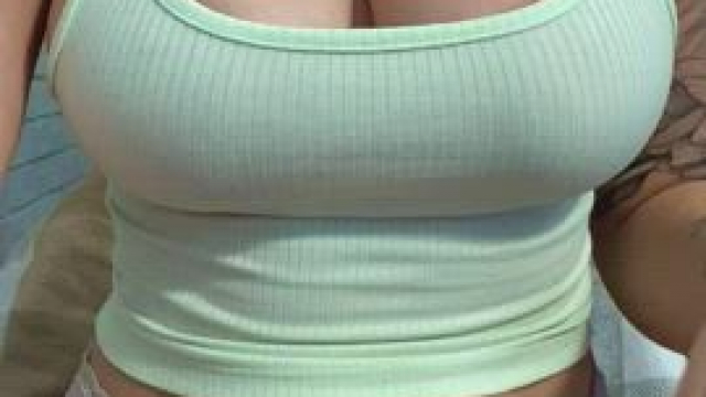 To all natural titties loves... with love ?? [drop]