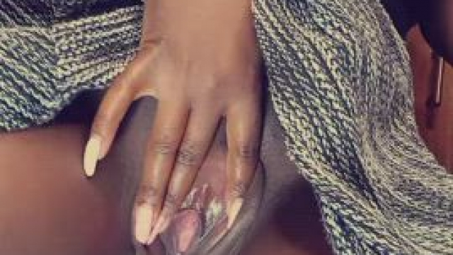 Your cue to come in and cum in