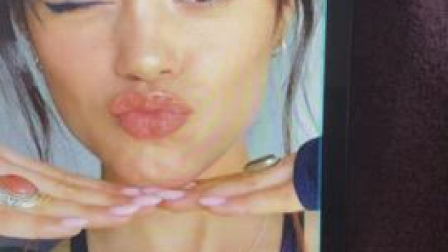 First time ever cumming to Jenna Ortega