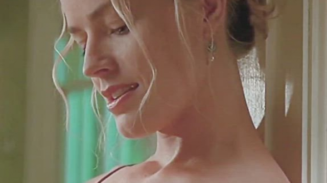 Elisabeth Shue in 'The Trigger Effect'