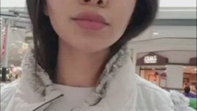 Risky business at the mall