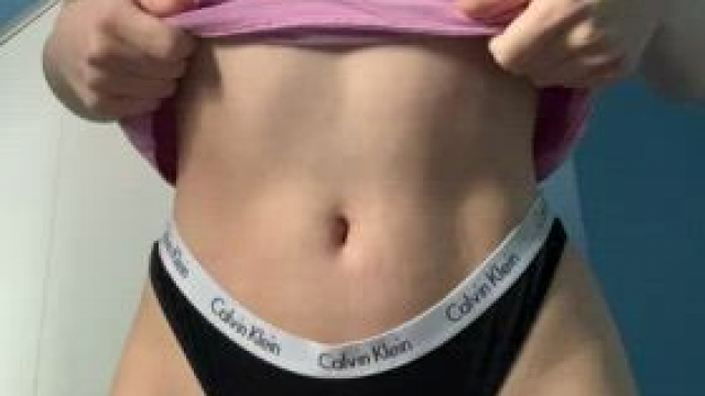 I wish older guys were more into younger girls