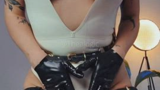 Let's stroke together