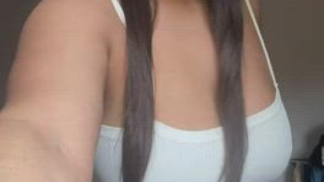 do you love latinas in student uniform