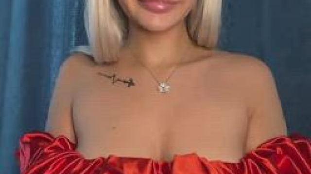 Would you clap those cheeks?