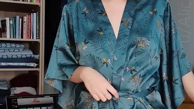 Given that I've had easily more than 1000 students from all over the world 