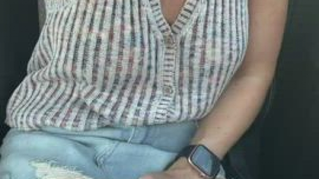 One of my biggest fantasies is having a hot stranger eat my pussy in the parking