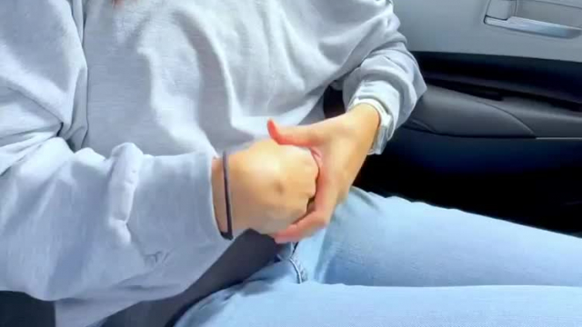 Sharing a well earned tip with the Uber driver is imperative (f)or good reviews!