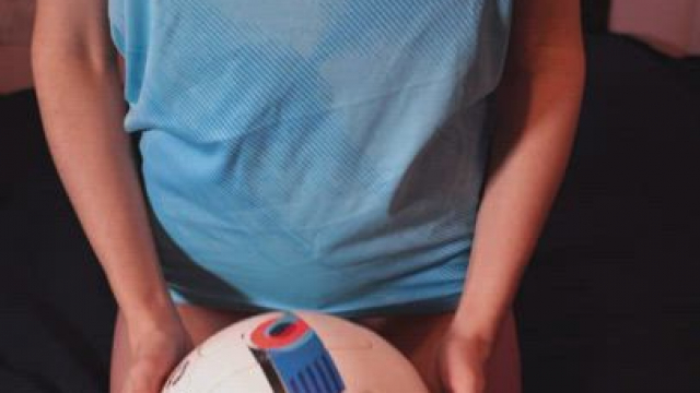 Playing football and riding cock are my two favorite activities :)