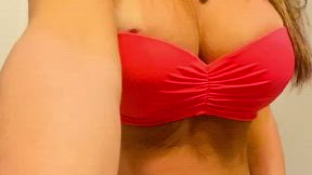 Feeling like a cute milf this Sunday