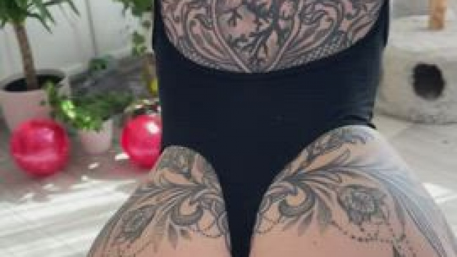 id give you a lap dance [oc]